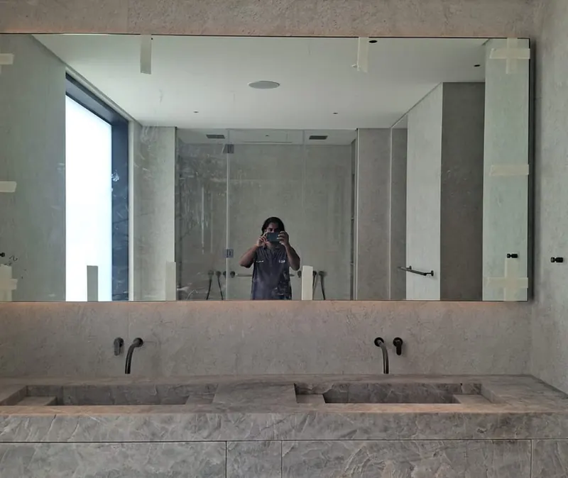Mirror Works by Al Jawadri Contracting, Dubai